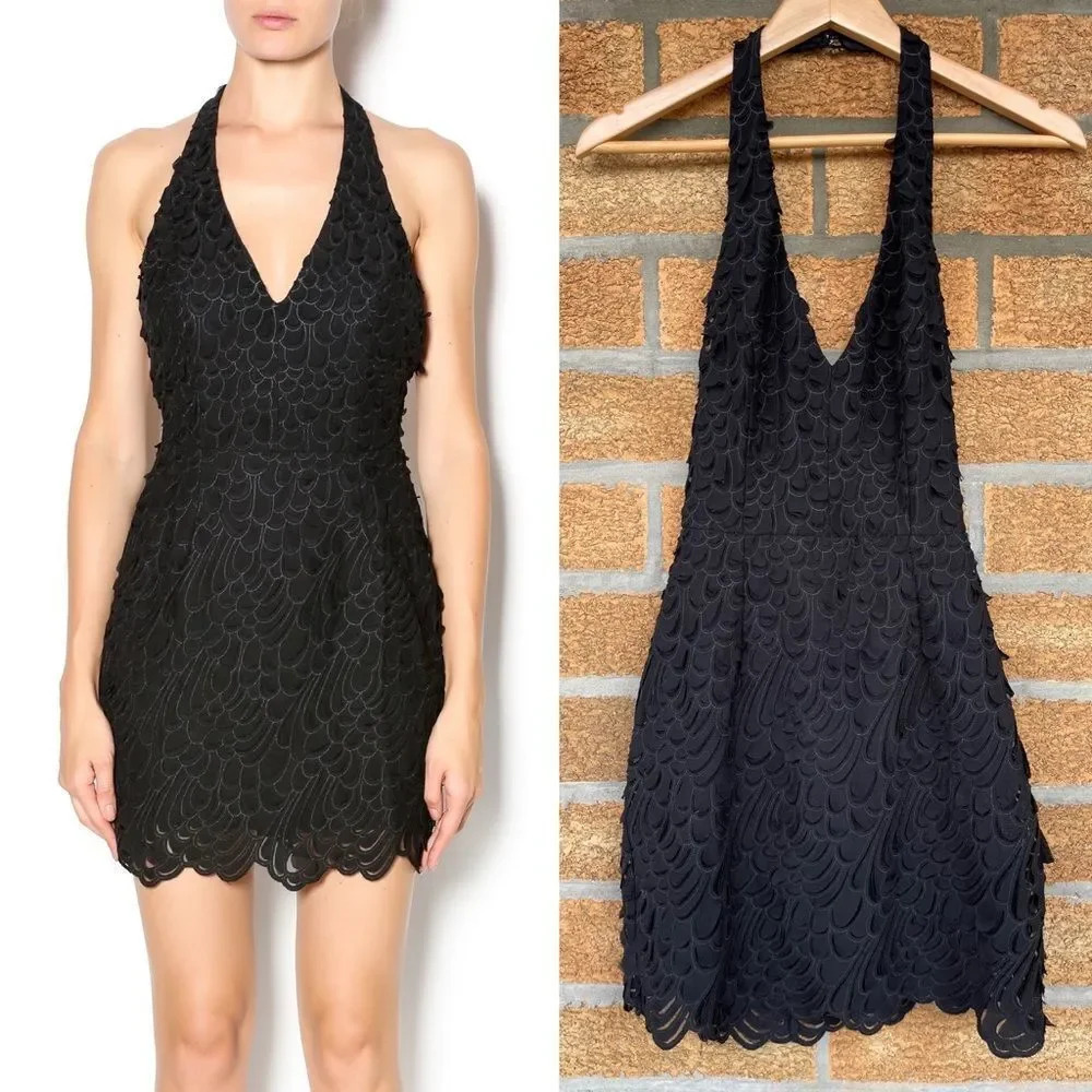 Dress forum EMBELLISHED HALTER DRESS
